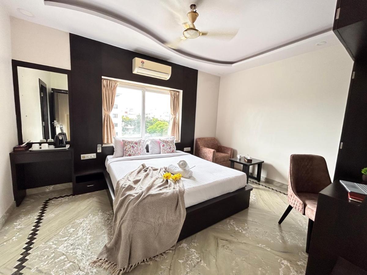 Bluo Lake View Newtown - Boutique Hotel Калькутта Экстерьер фото
