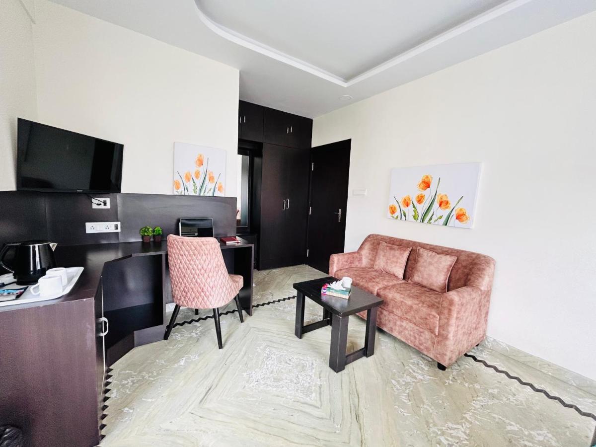 Bluo Lake View Newtown - Boutique Hotel Калькутта Экстерьер фото